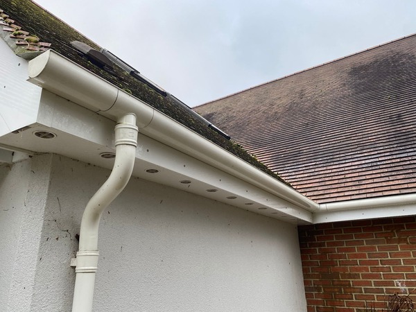 Residential gutter cleaning experts in Carterton, Oxfordshire